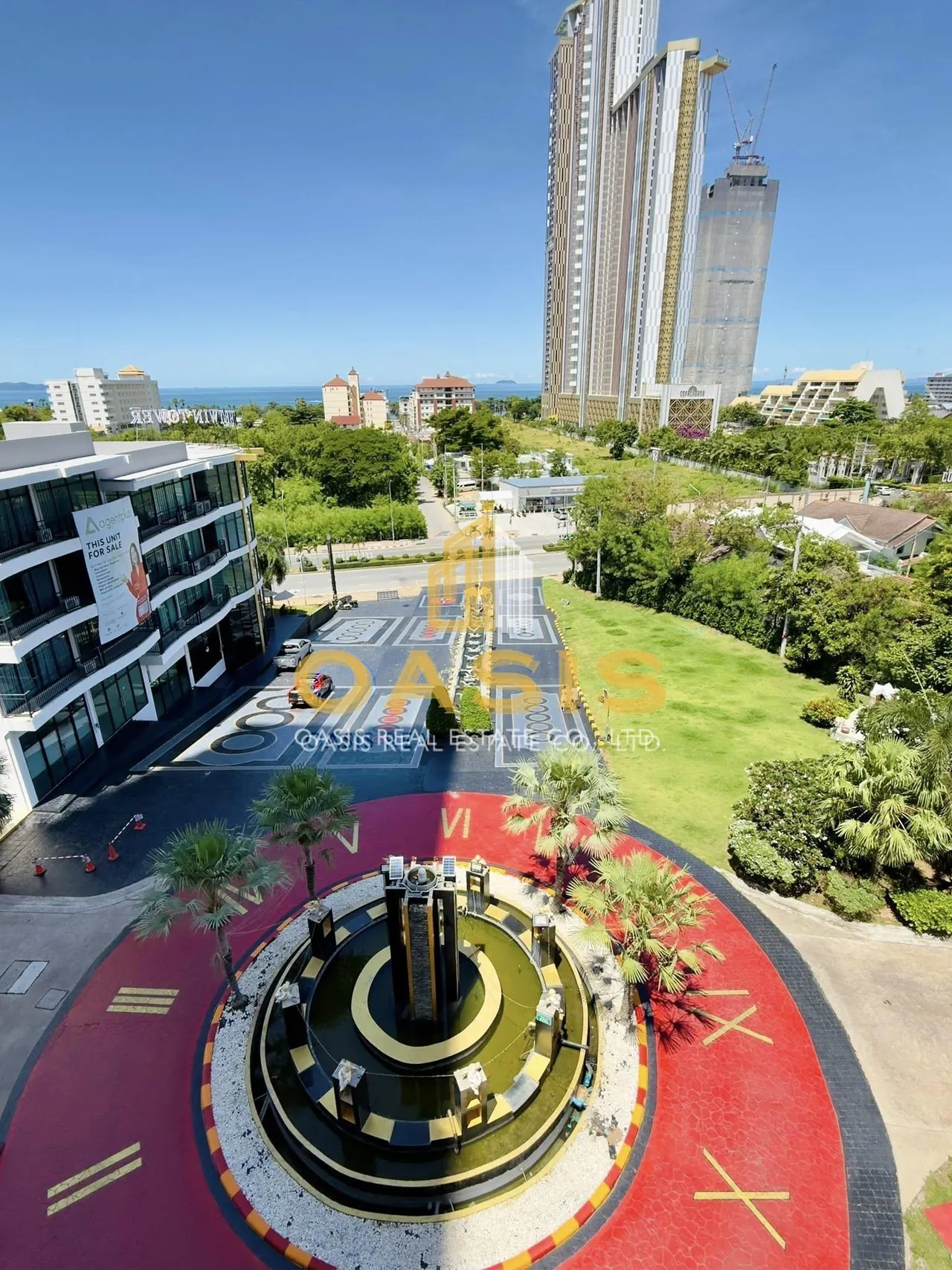 The Twin Tower Jomtien Condo for Sale & Rent