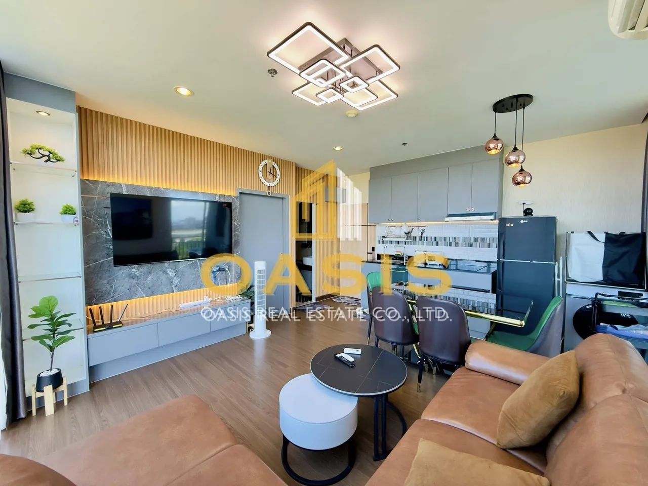 The Twin Tower Jomtien Condo for Sale & Rent