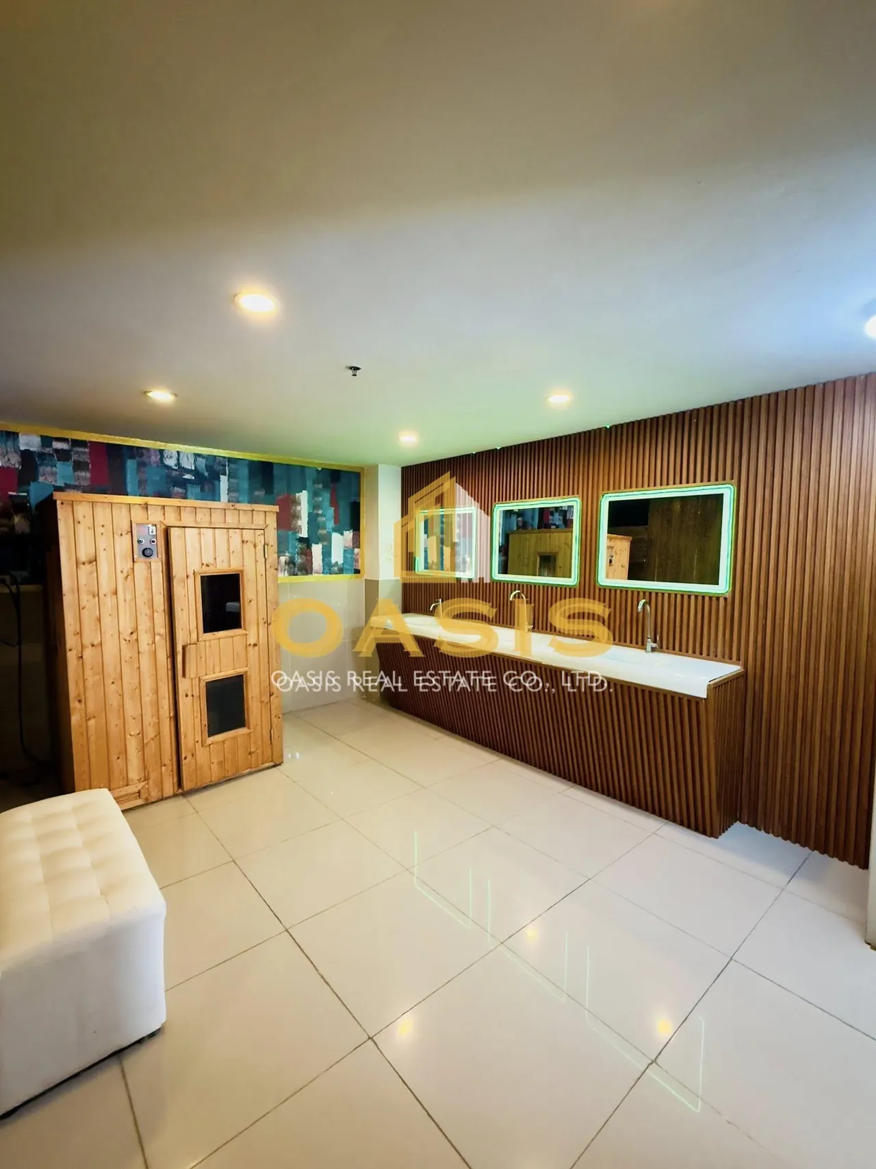 The Twin Tower Jomtien Condo for Sale & Rent