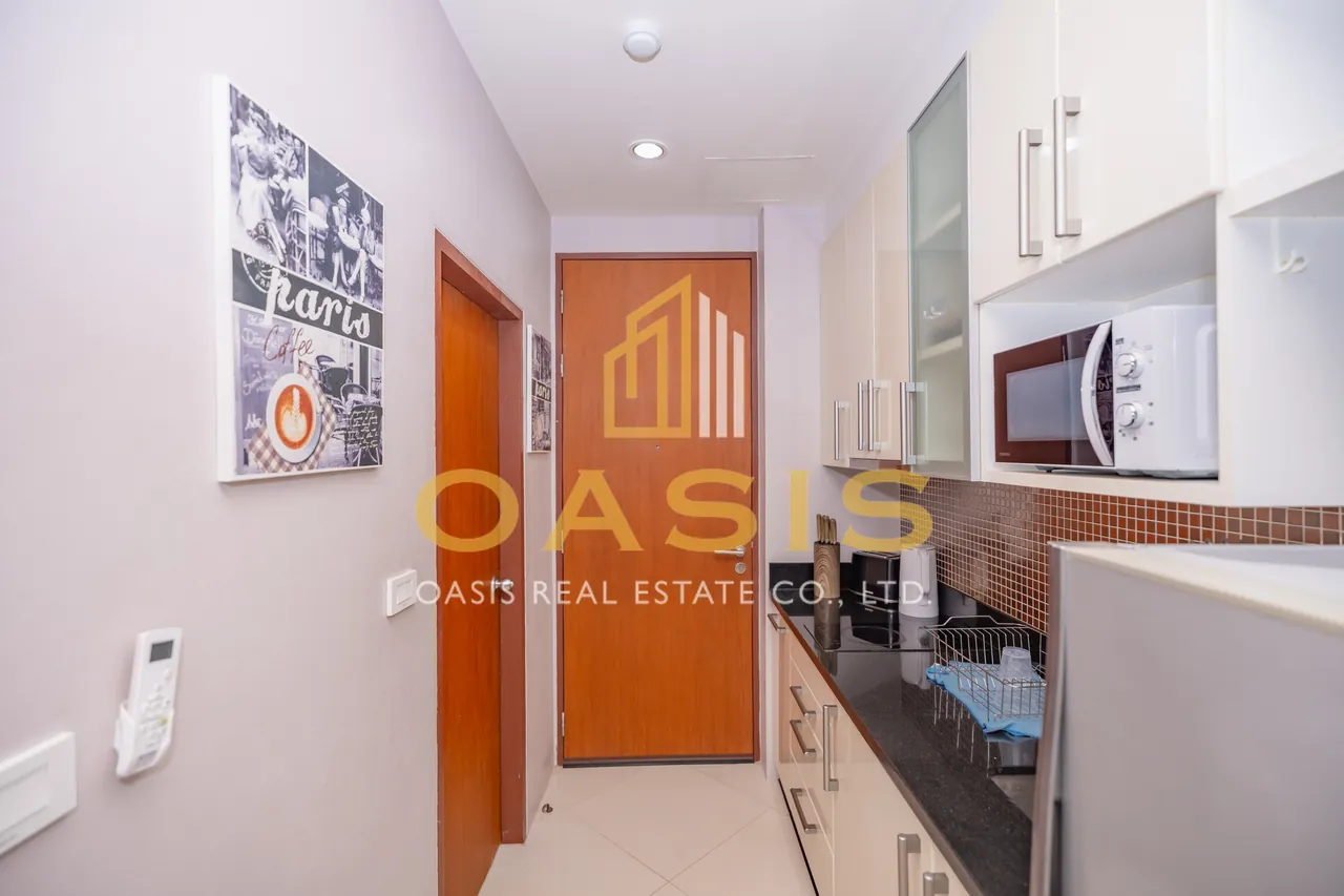Luxurious Studio for Rent at Diamond Suites Condominium