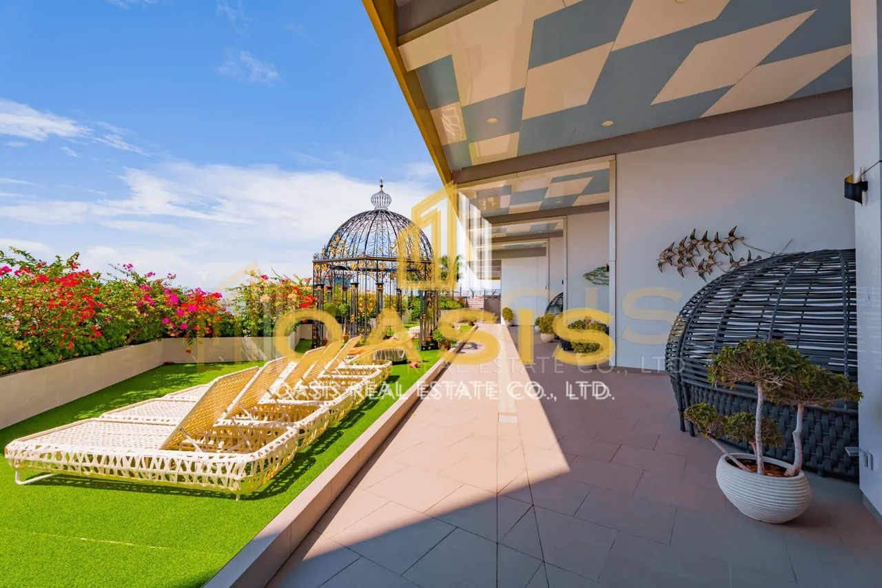 Copacabana Beach Jomtien For Sale & Rent