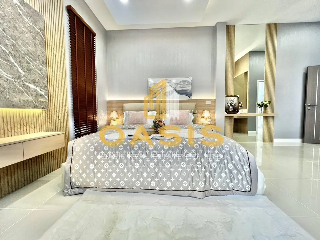 Luxury Modern Pool Villa in Huay Yai For sale