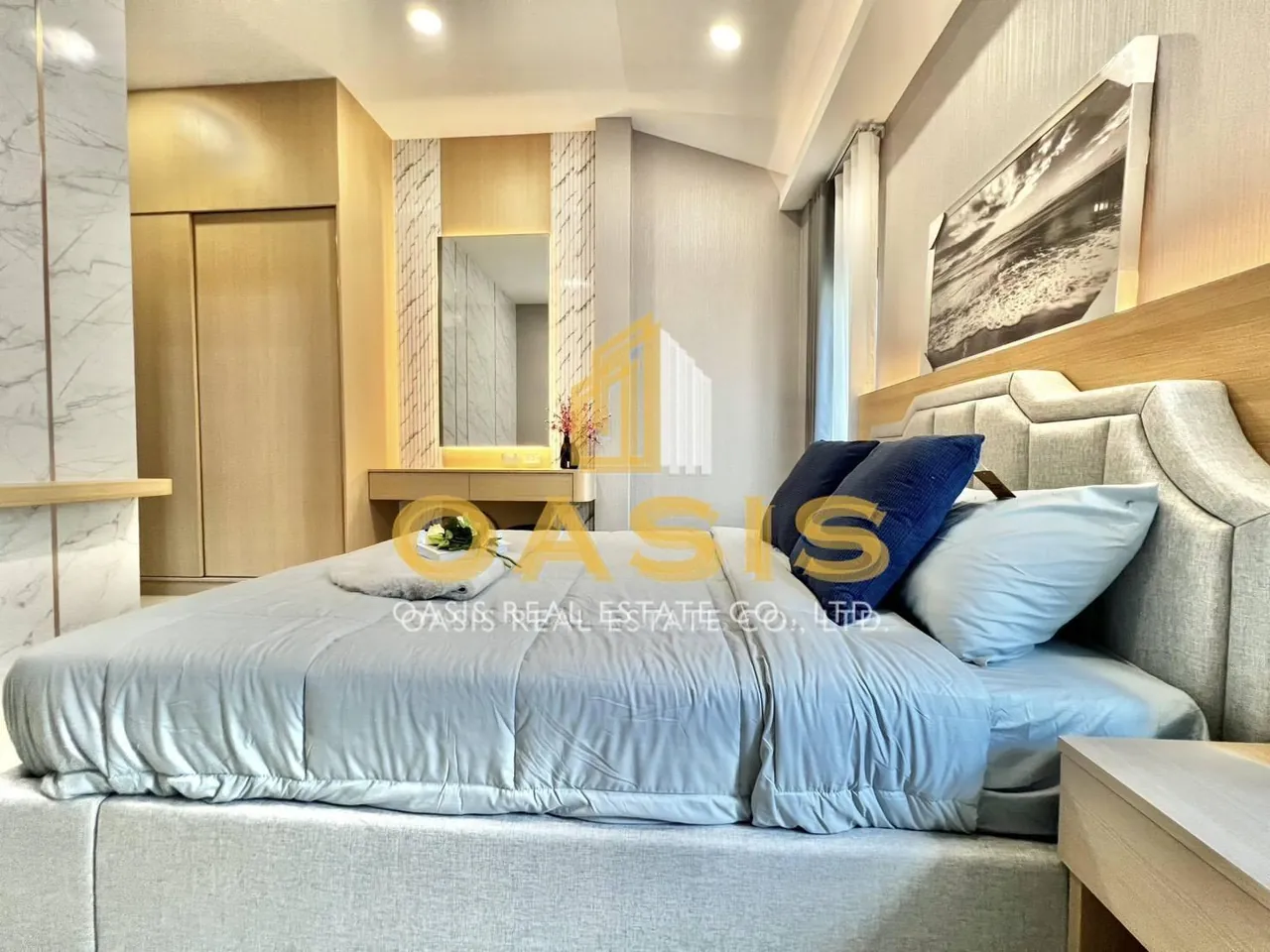 Luxury Modern Pool Villa in Huay Yai For sale