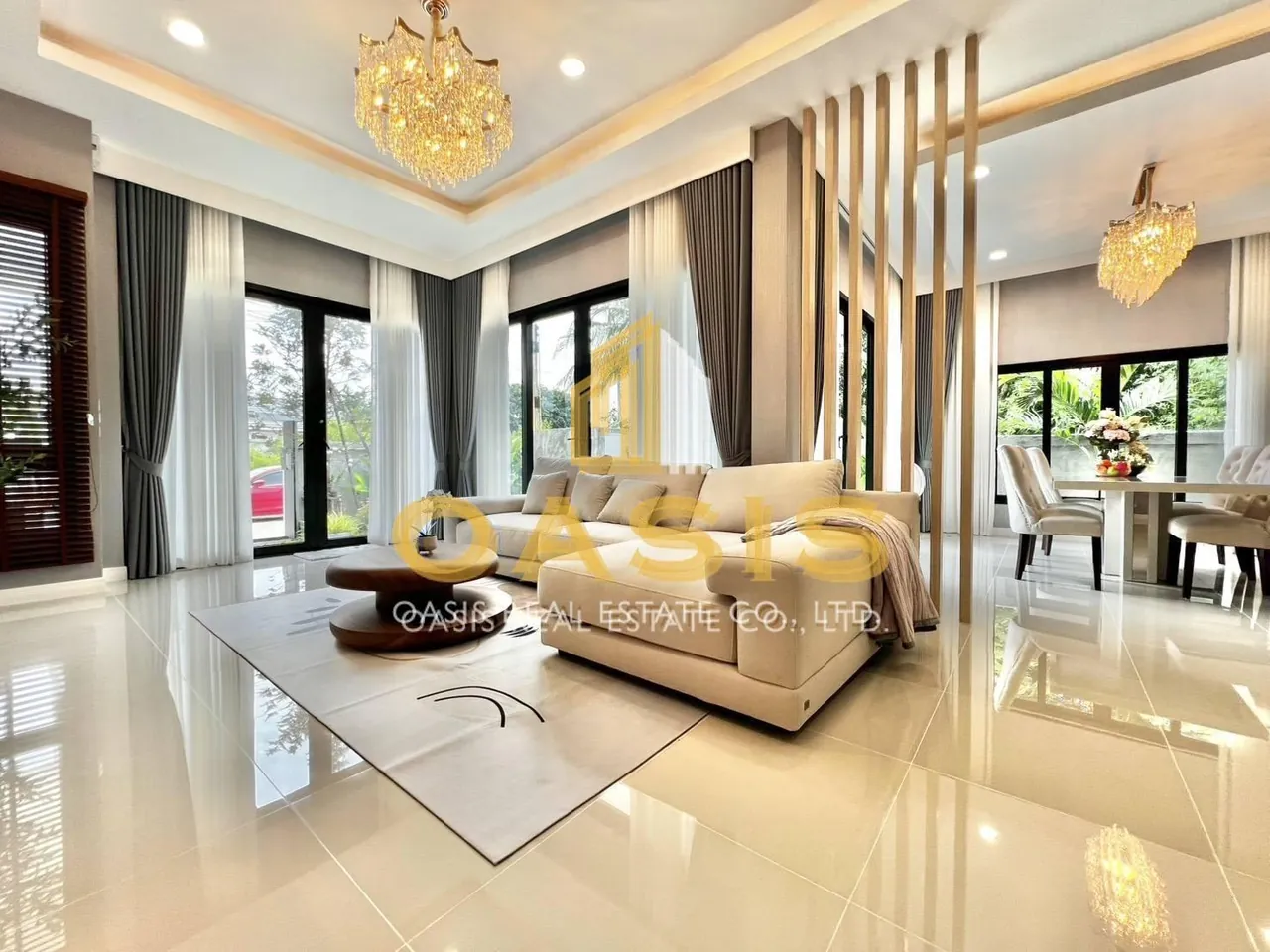 Luxury Modern Pool Villa in Huay Yai For sale