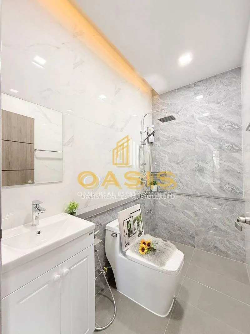 Brand new single-storey modern pool villa for sale