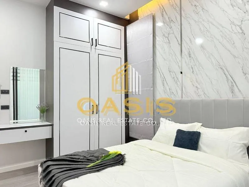 Brand new single-storey modern pool villa for sale