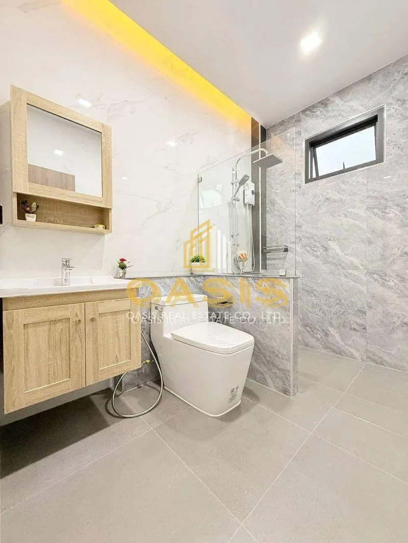 Brand new single-storey modern pool villa for sale