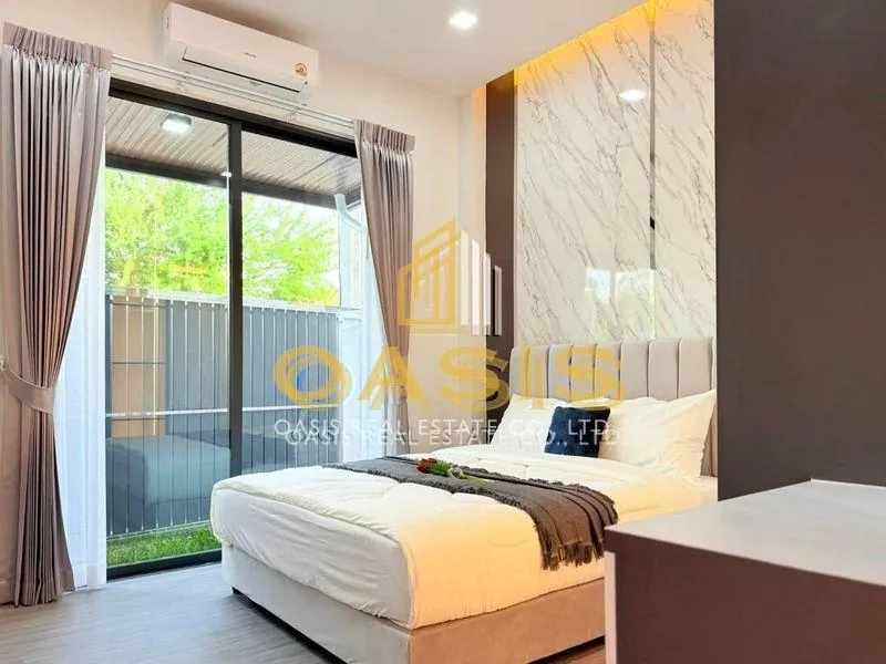 Brand new single-storey modern pool villa for sale