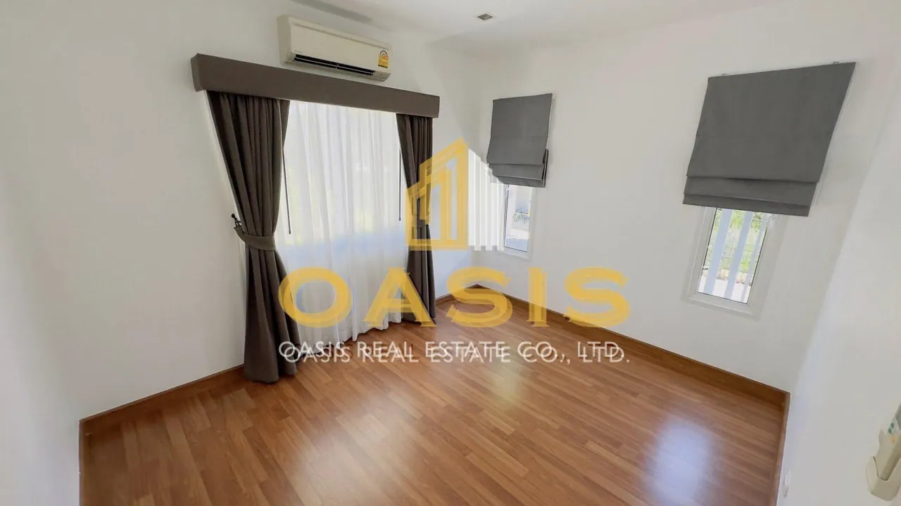Well designed family home for sale in Baan Pruksa Nara
