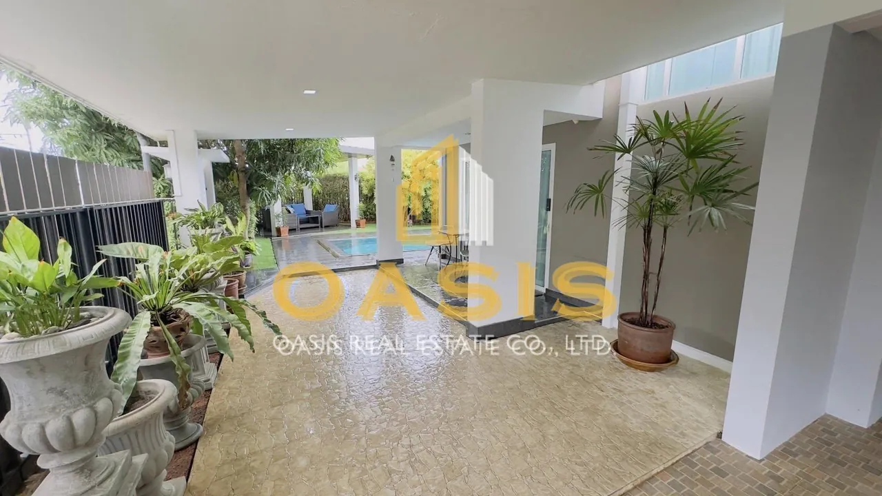 Well designed family home for sale in Baan Pruksa Nara