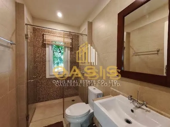 Luxury Tuscany-Style House with Private Pool for Rent – Silk Road Place
