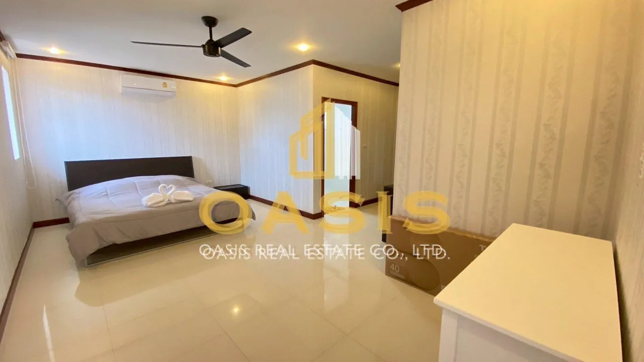 Exclusive 3-Storey Pool Villa for Rent, Just 20m from Jomtien Beach