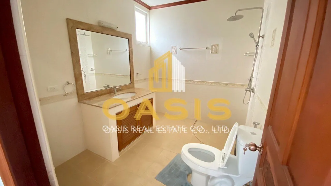 Exclusive 3-Storey Pool Villa for Rent, Just 20m from Jomtien Beach