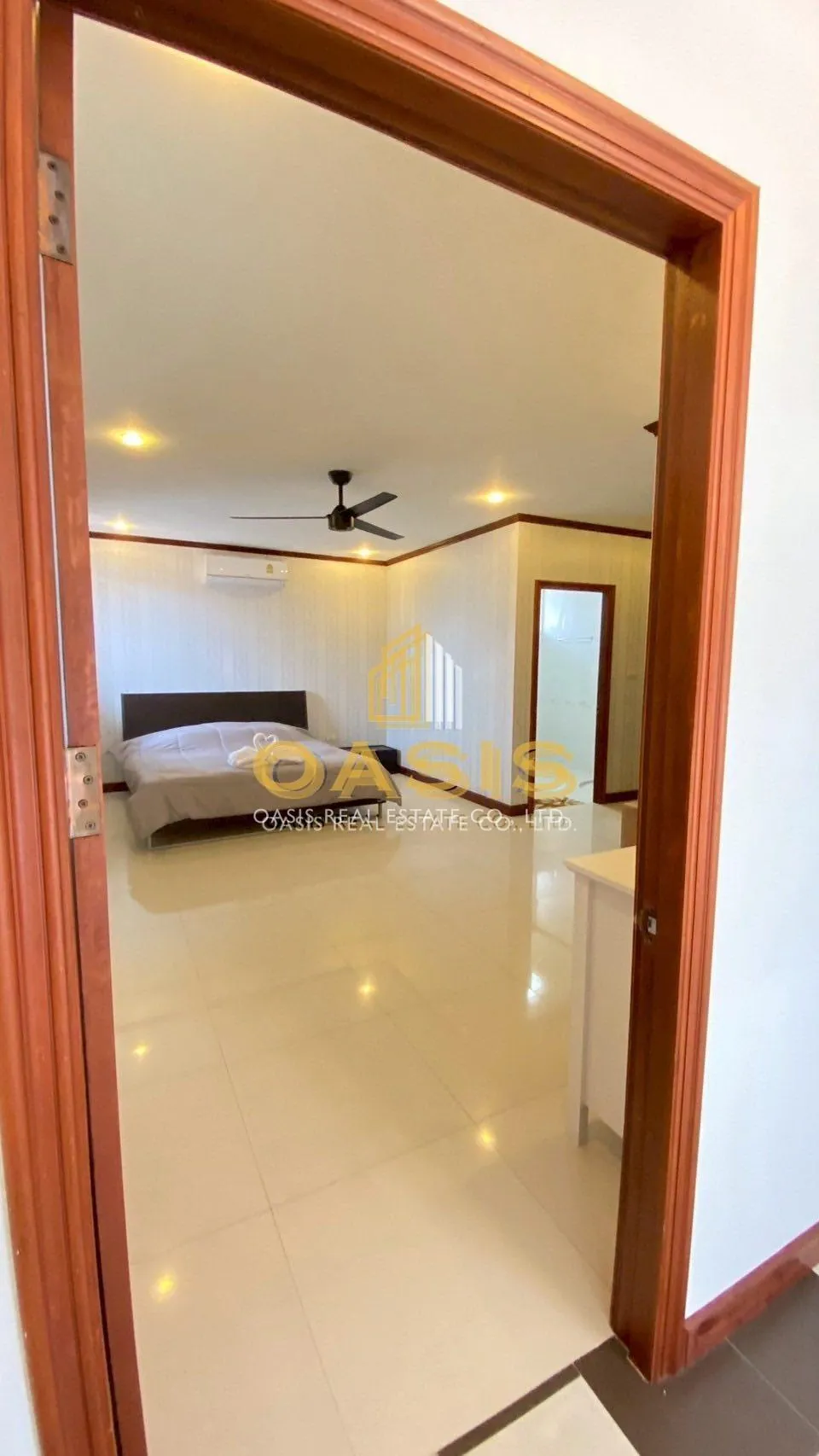 Exclusive 3-Storey Pool Villa for Rent, Just 20m from Jomtien Beach
