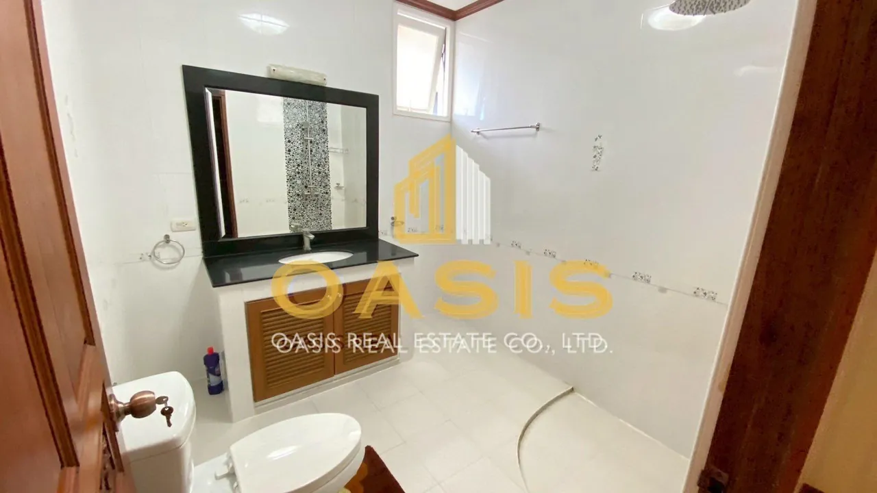 Exclusive 3-Storey Pool Villa for Rent, Just 20m from Jomtien Beach