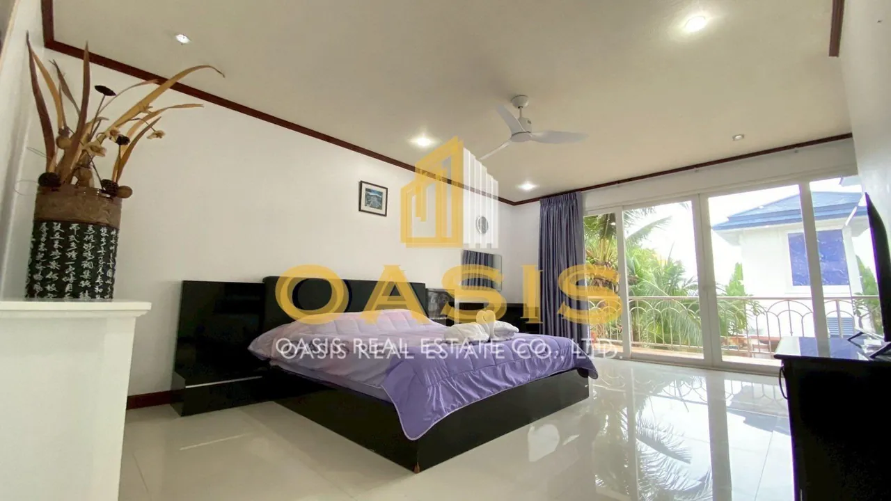 Exclusive 3-Storey Pool Villa for Rent, Just 20m from Jomtien Beach