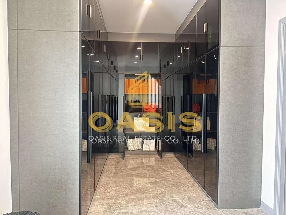Luxury Pool Villa for Sale in Huay Yai