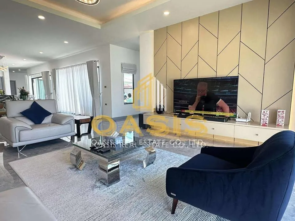Luxury Pool Villa for Sale in Huay Yai
