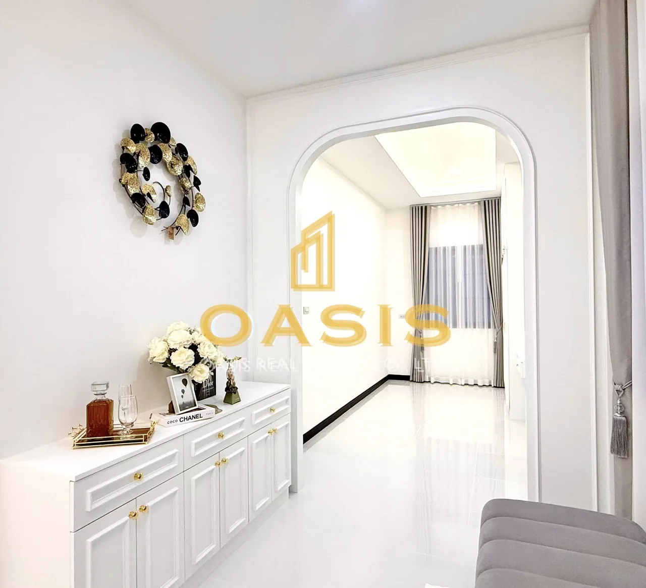 Modern 4 Bedroom Pool Villa For Sale in Huay Yai