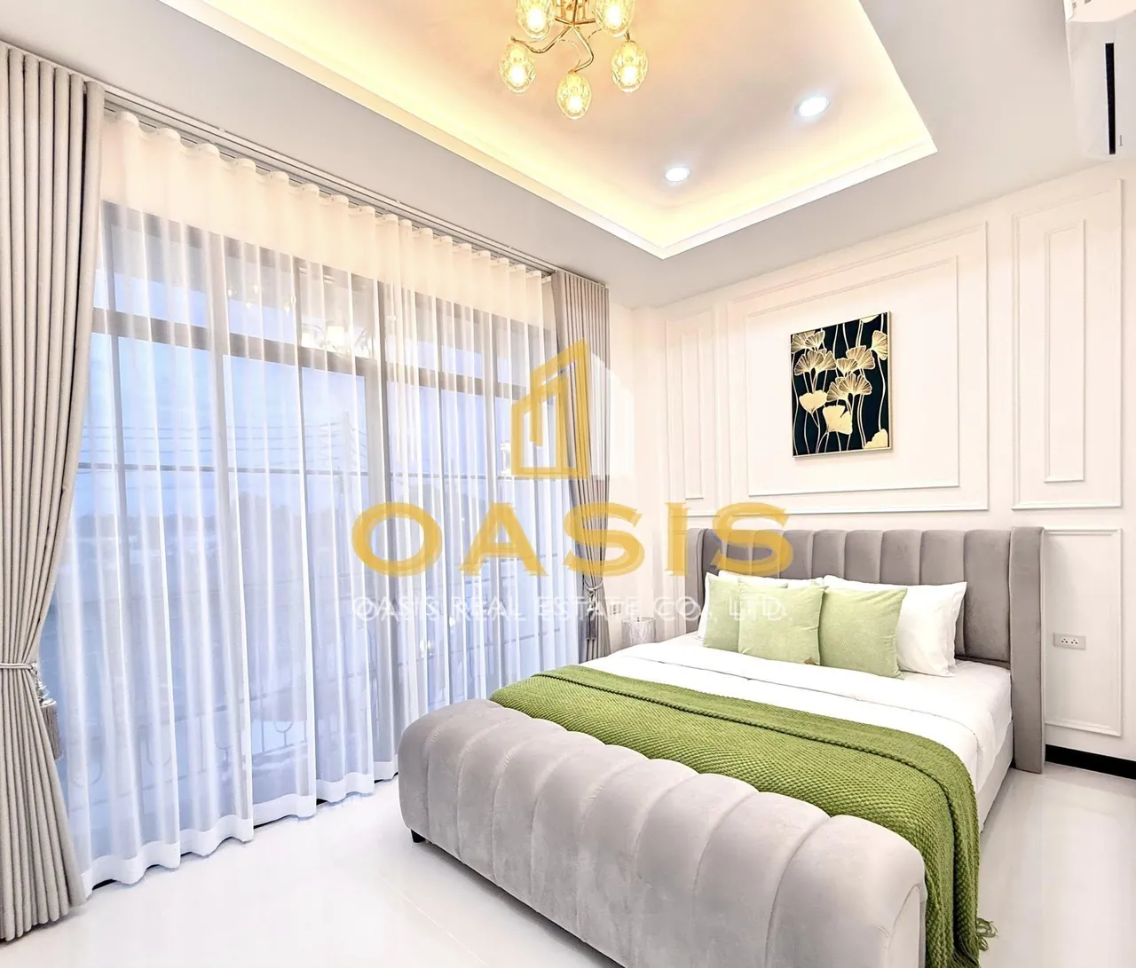 Modern 4 Bedroom Pool Villa For Sale in Huay Yai