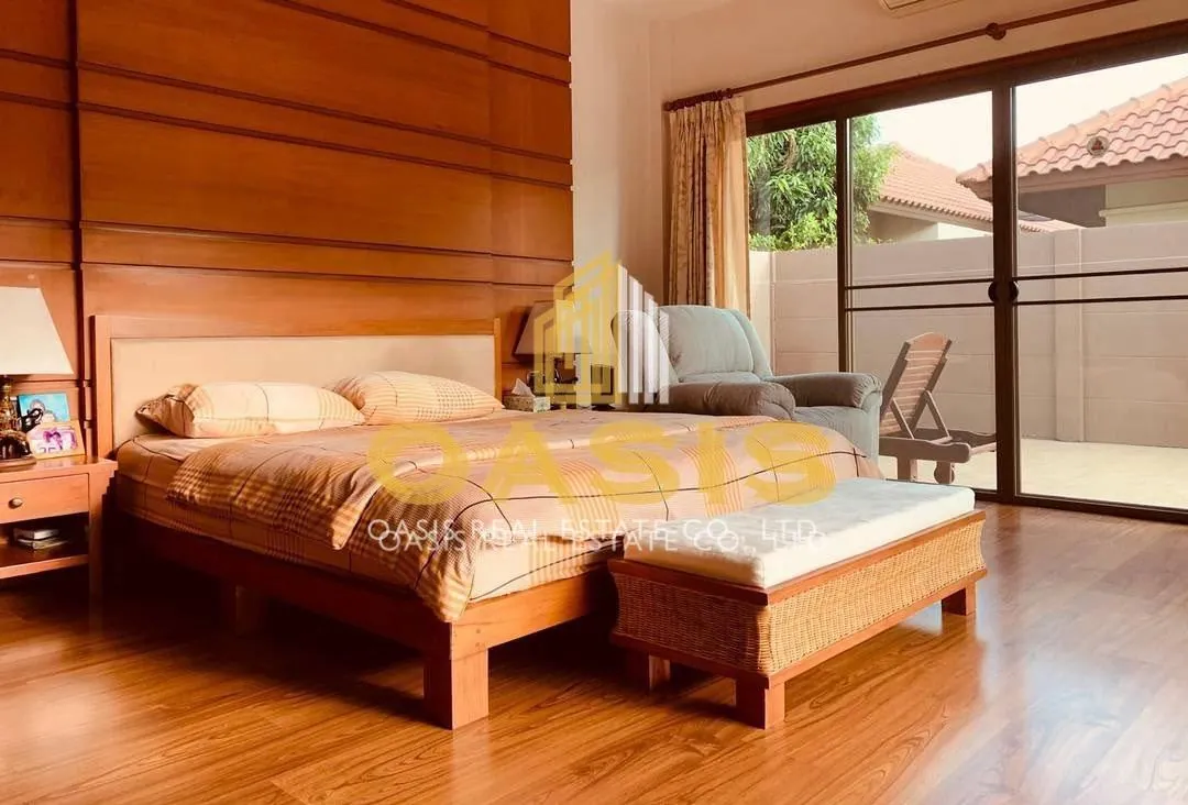 Pool Villa Thai Bali Style in Huay Yai For rent