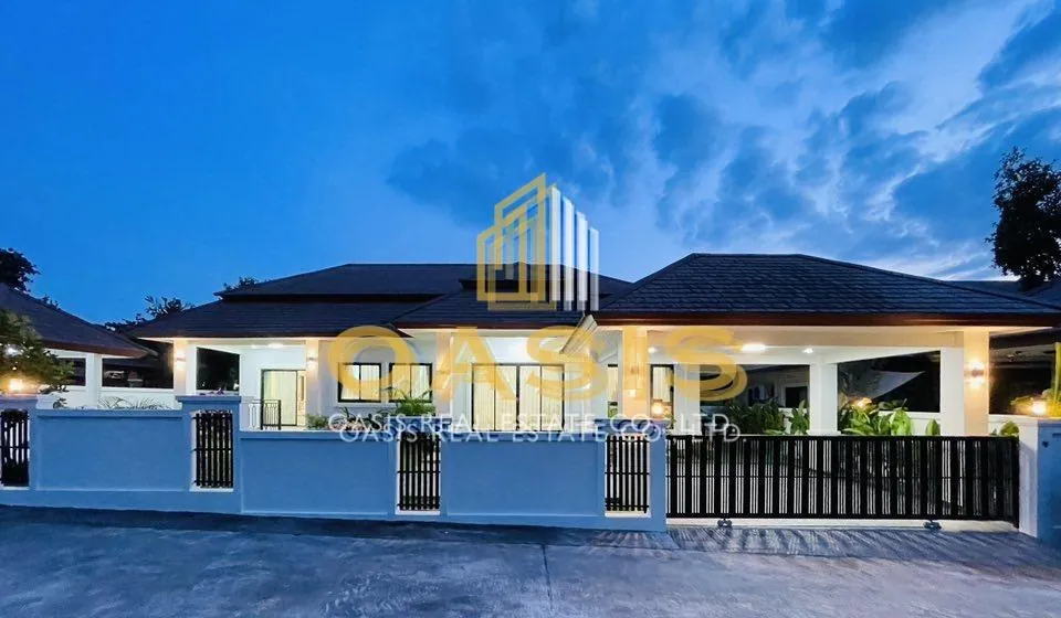 Exclusive Luxury Home Corner Plot for Sale