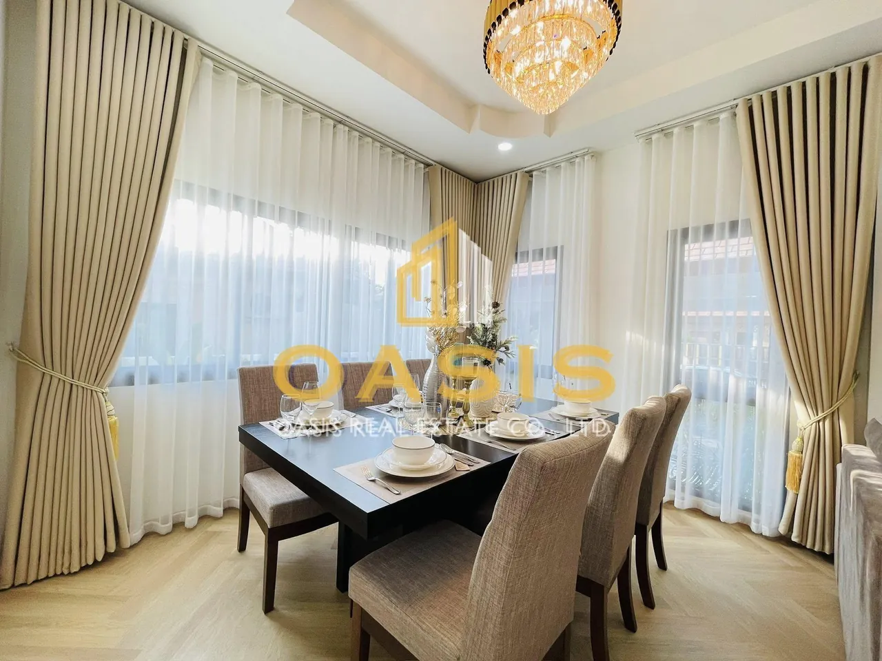 Exclusive Luxury Home Corner Plot for Sale