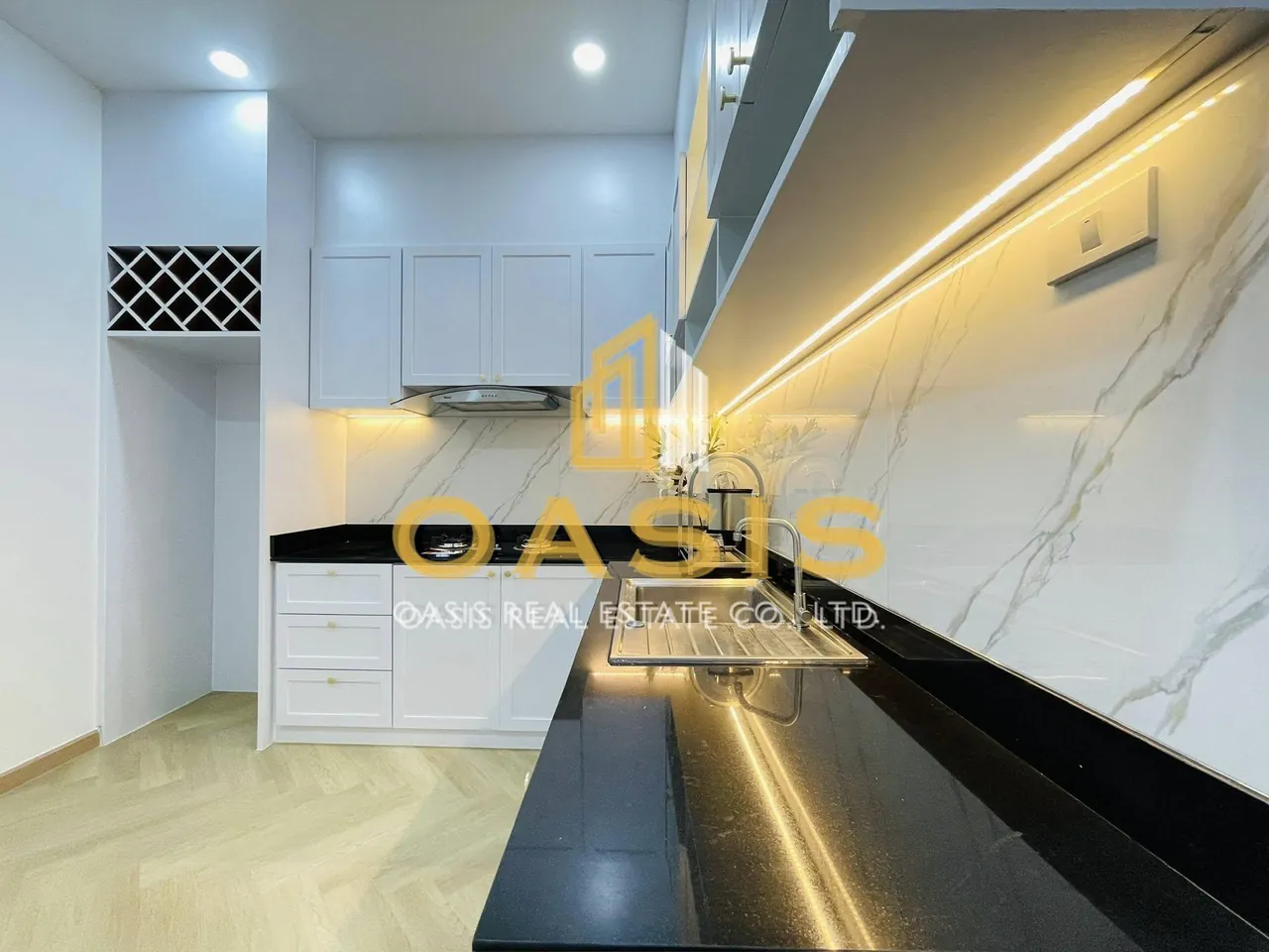 Exclusive Luxury Home Corner Plot for Sale