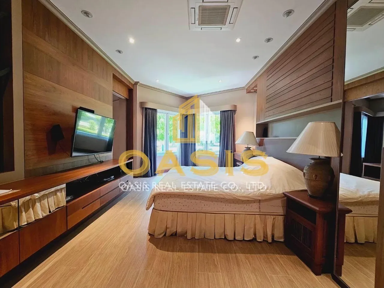 Beachfront Ground Floor Unit Baan Somprasong for Sale and Rent
