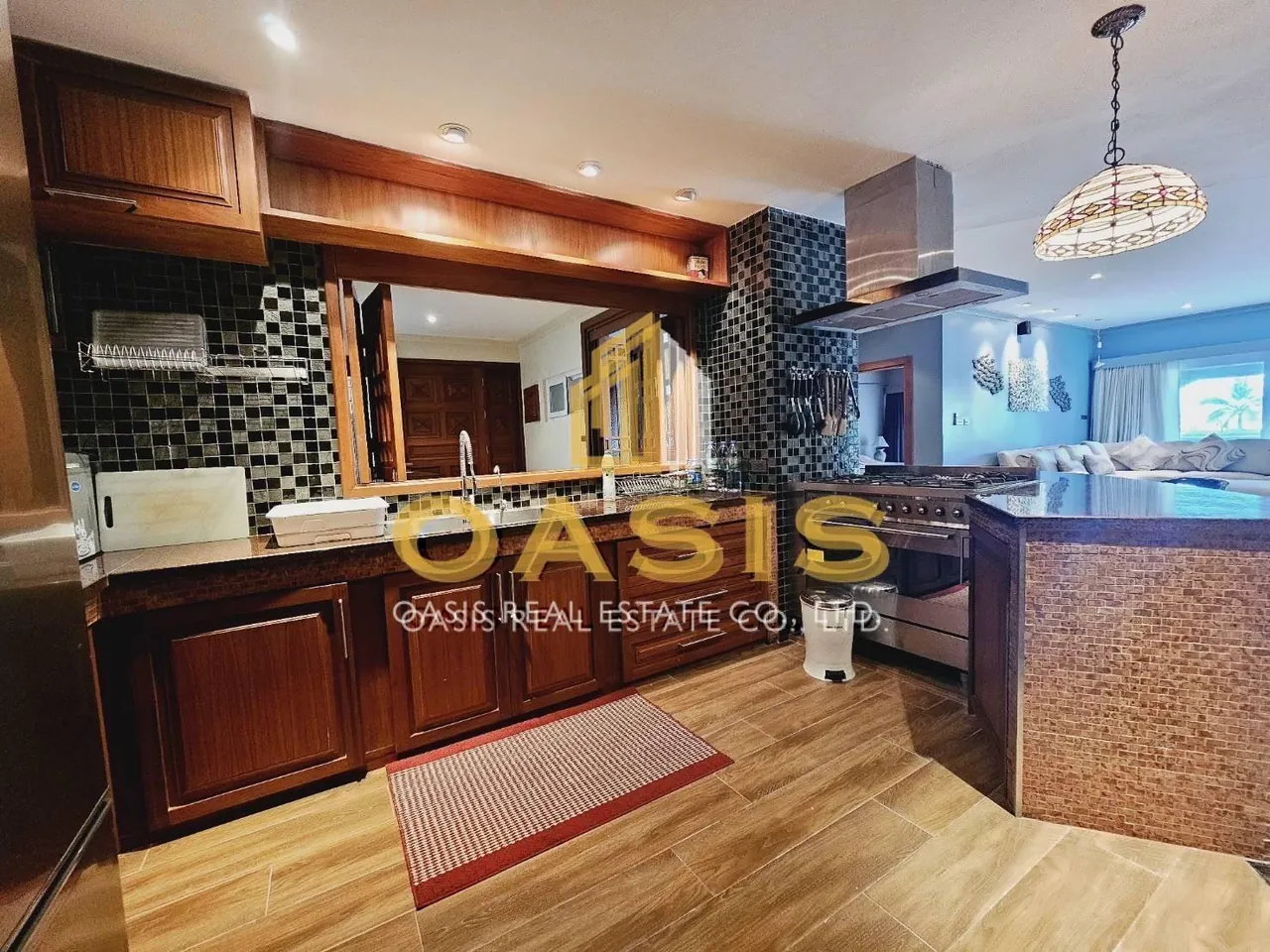 Beachfront Ground Floor Unit Baan Somprasong for Sale and Rent