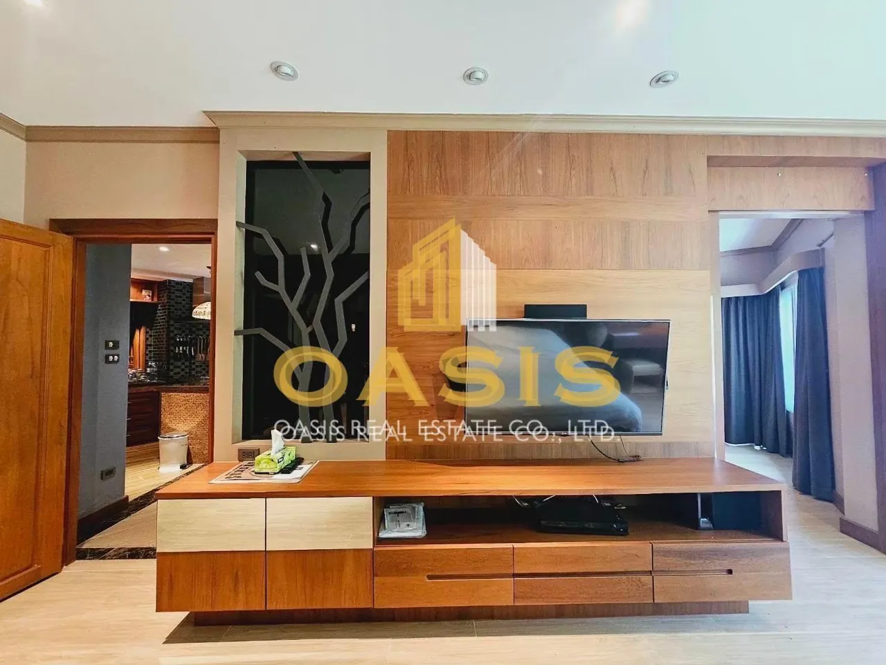 Beachfront Ground Floor Unit Baan Somprasong for Sale and Rent