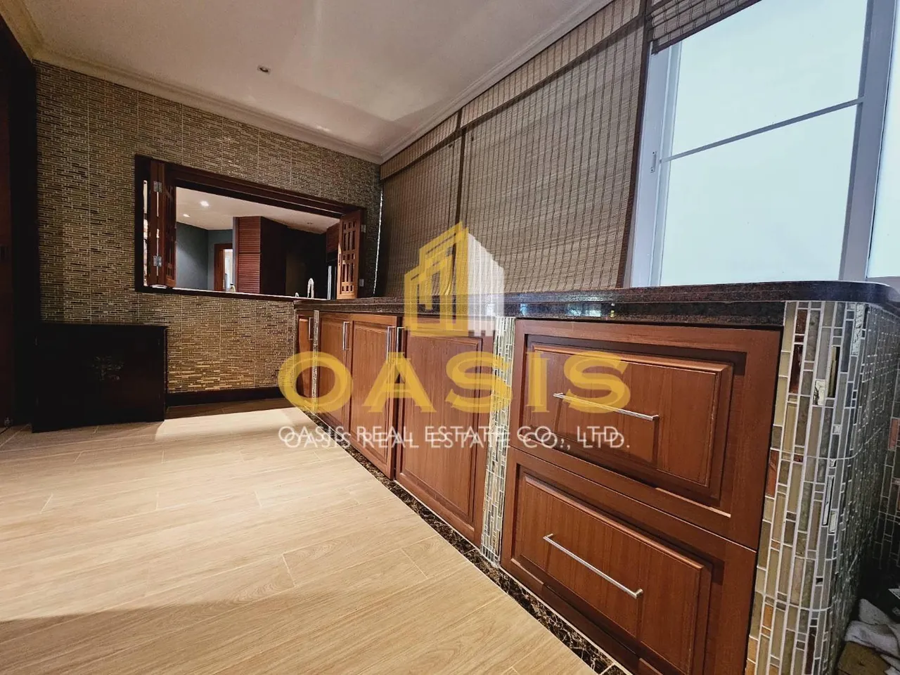 Beachfront Ground Floor Unit Baan Somprasong for Sale and Rent