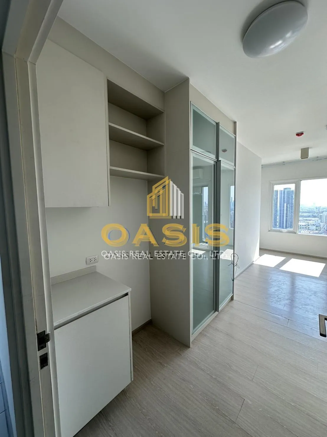 Chapter One Eco Ratchada-HuaiKhwang for sale