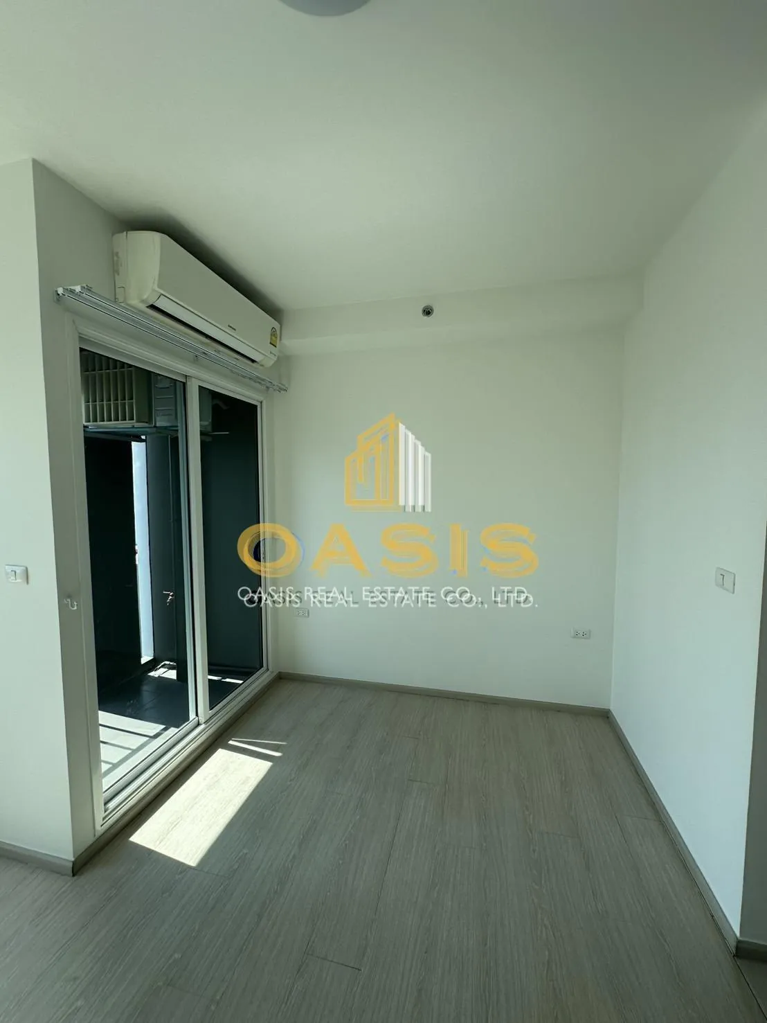 Chapter One Eco Ratchada-HuaiKhwang for sale