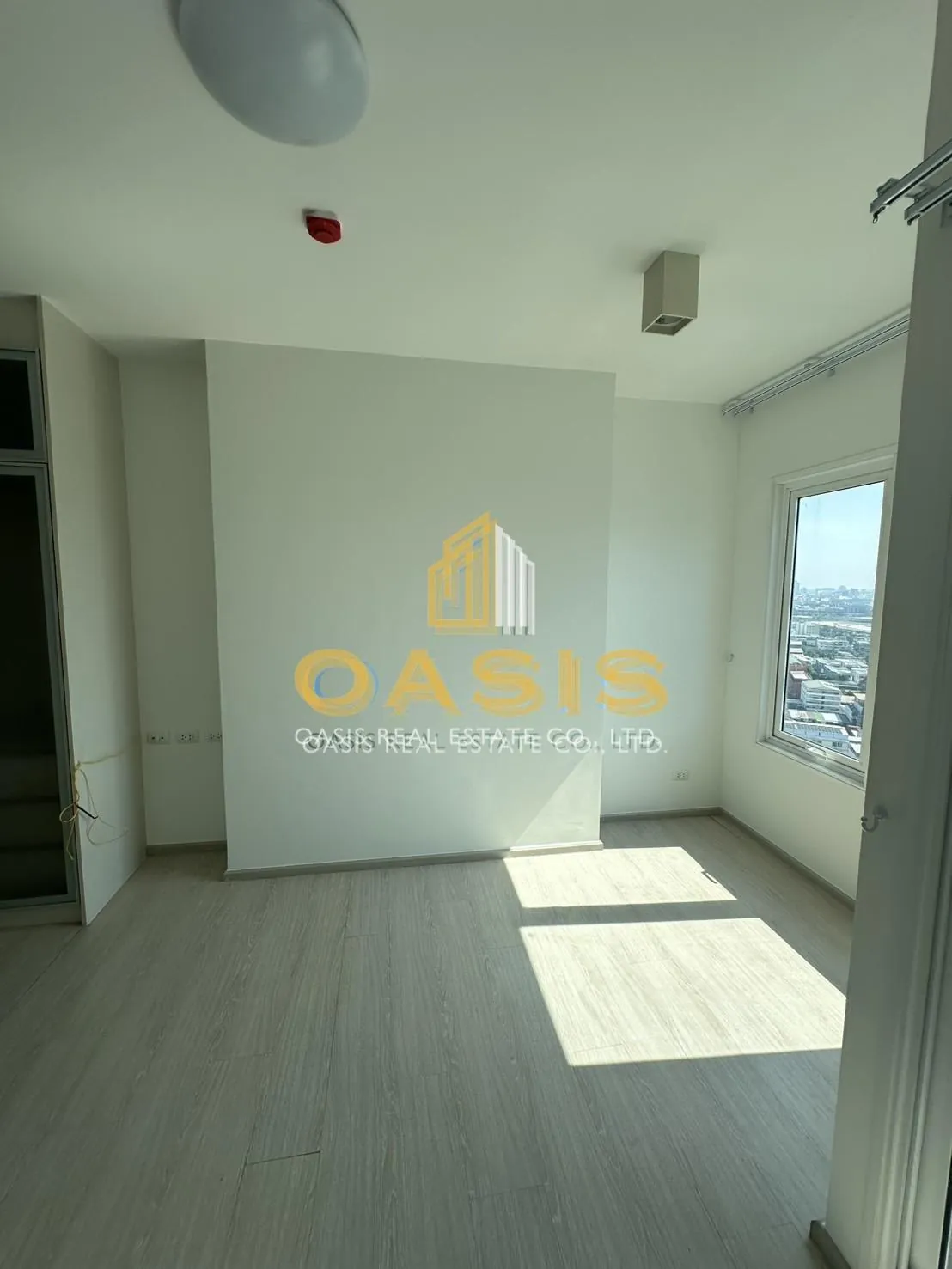 Chapter One Eco Ratchada-HuaiKhwang for sale
