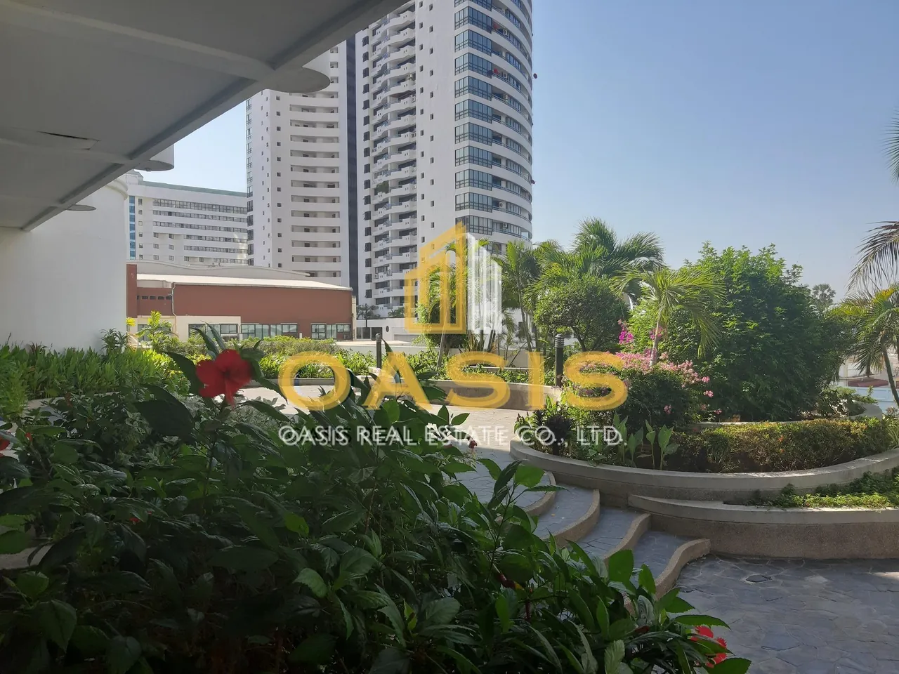 Business Shop in Jomtien  Prime Commercial Space