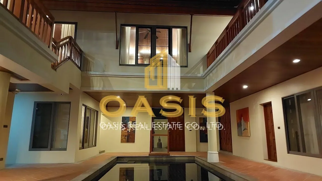 Luxury Villa with Panoramic Sea Views For Sale