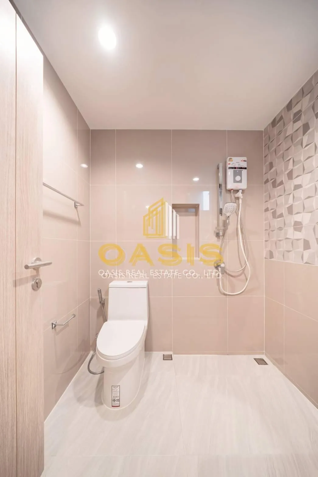 Nirvana DEFINE Krungthep Kreetha modern luxury living for rent