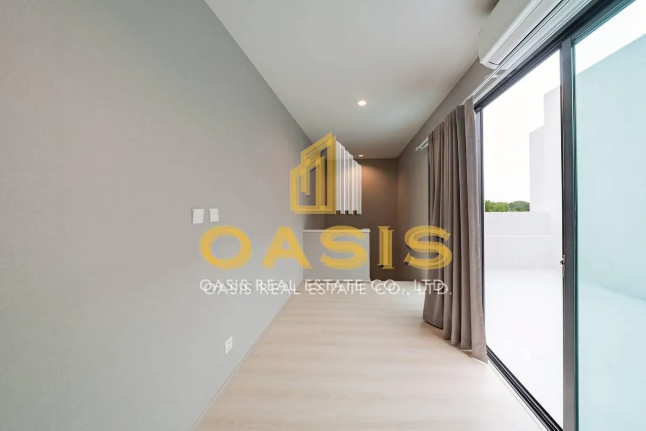 Nirvana DEFINE Krungthep Kreetha modern luxury living for rent