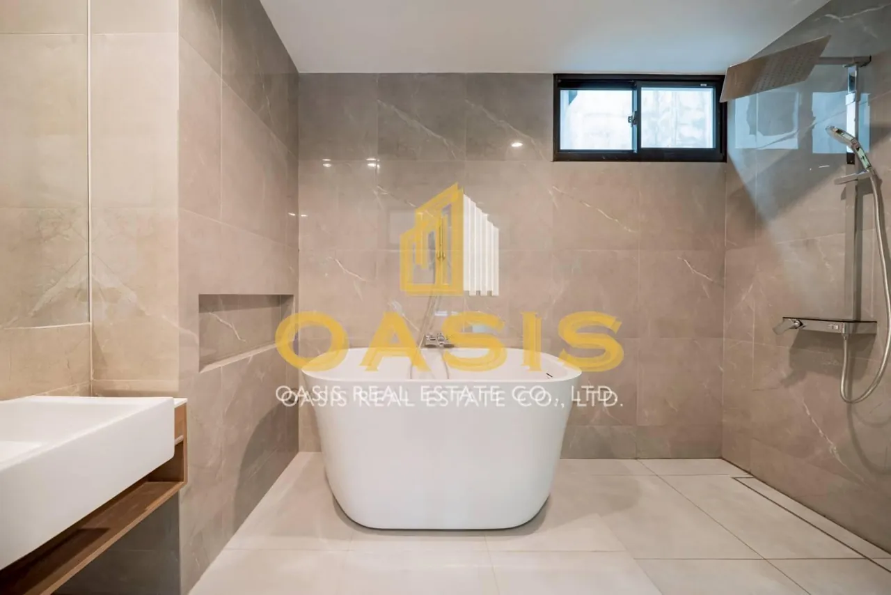 Nirvana DEFINE Krungthep Kreetha modern luxury living for rent
