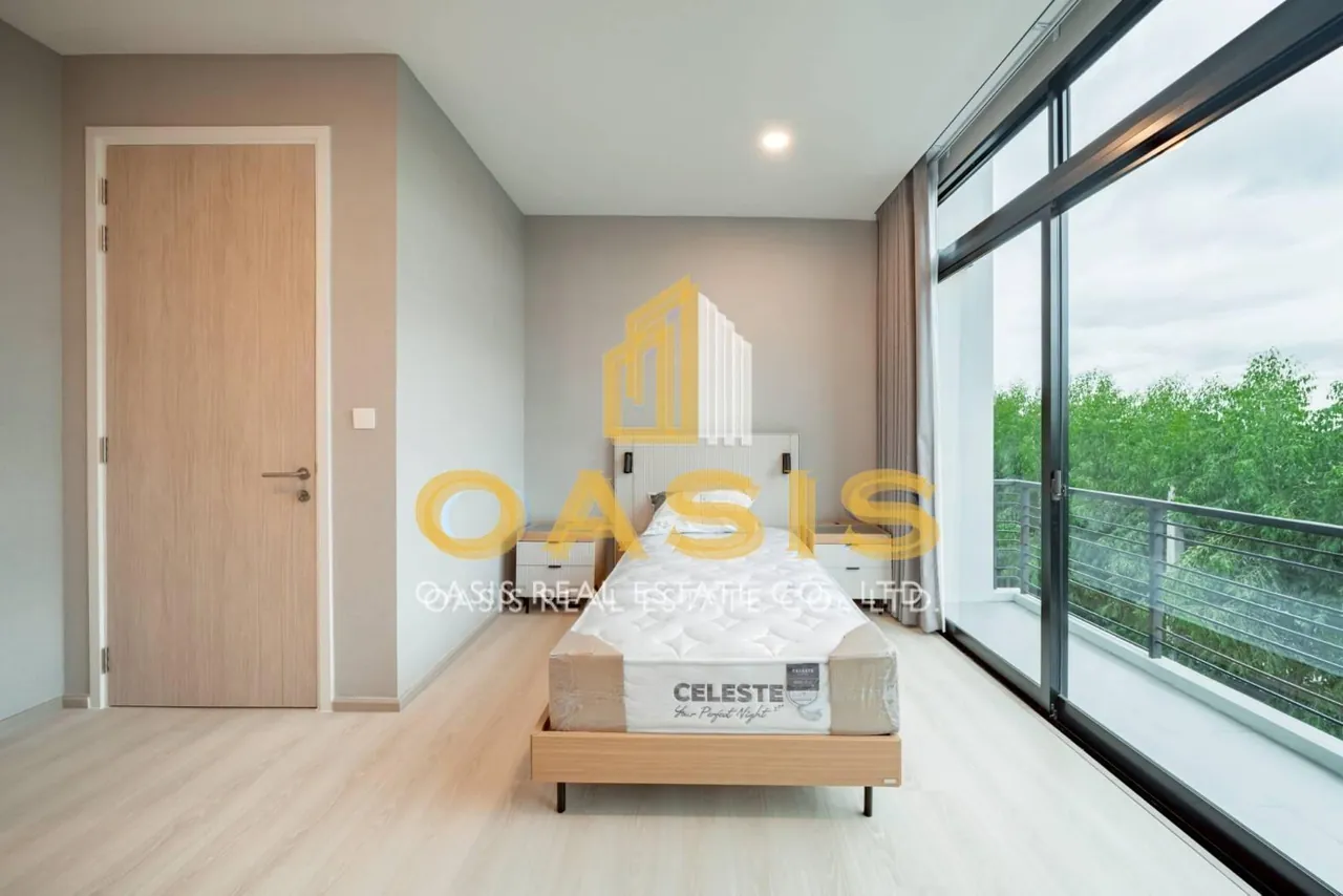 Nirvana DEFINE Krungthep Kreetha modern luxury living for rent