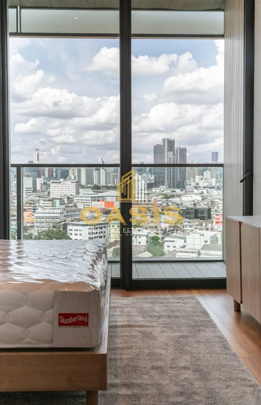 Banyan Tree Residences Exclusive Riverfront Luxury Condominium for Rent
