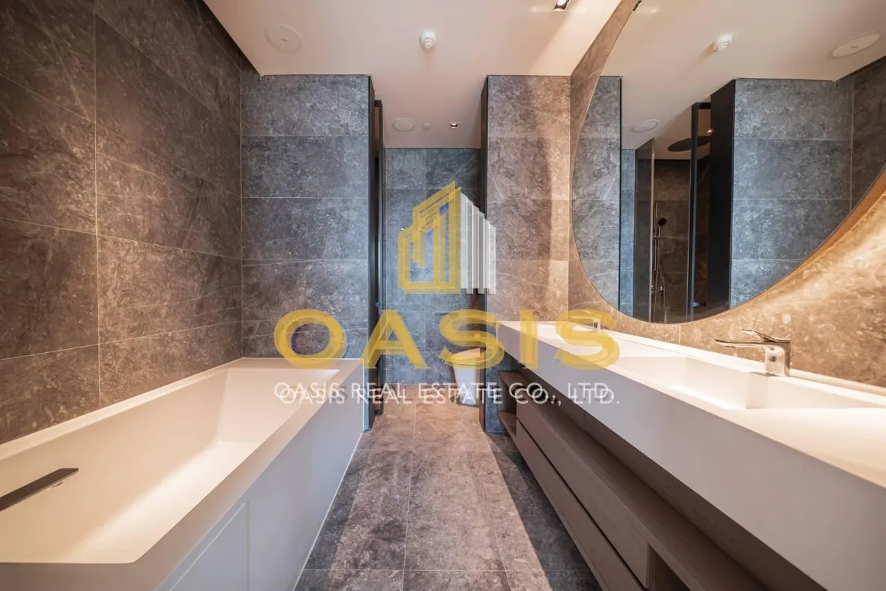 Banyan Tree Residences Exclusive Riverfront Luxury Condominium for Rent