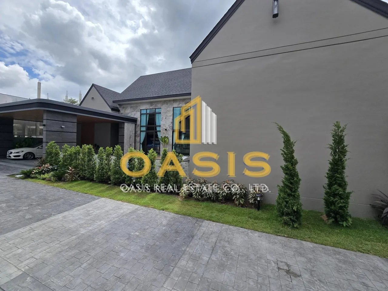 Luxury Pool Villa for Sale near Siam Country Club Pattaya