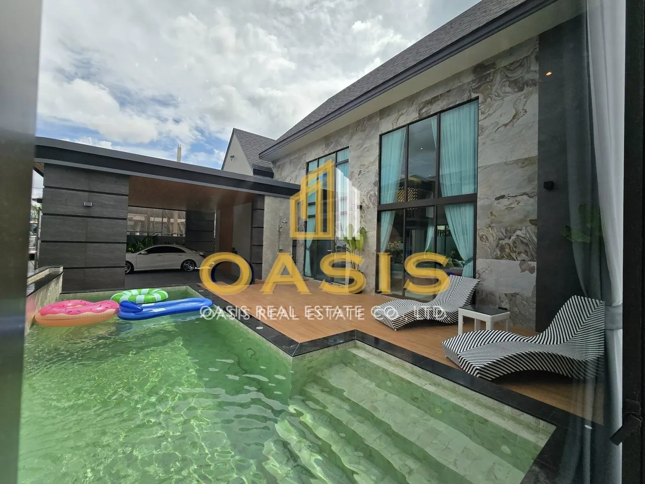 Luxury Pool Villa for Sale near Siam Country Club Pattaya