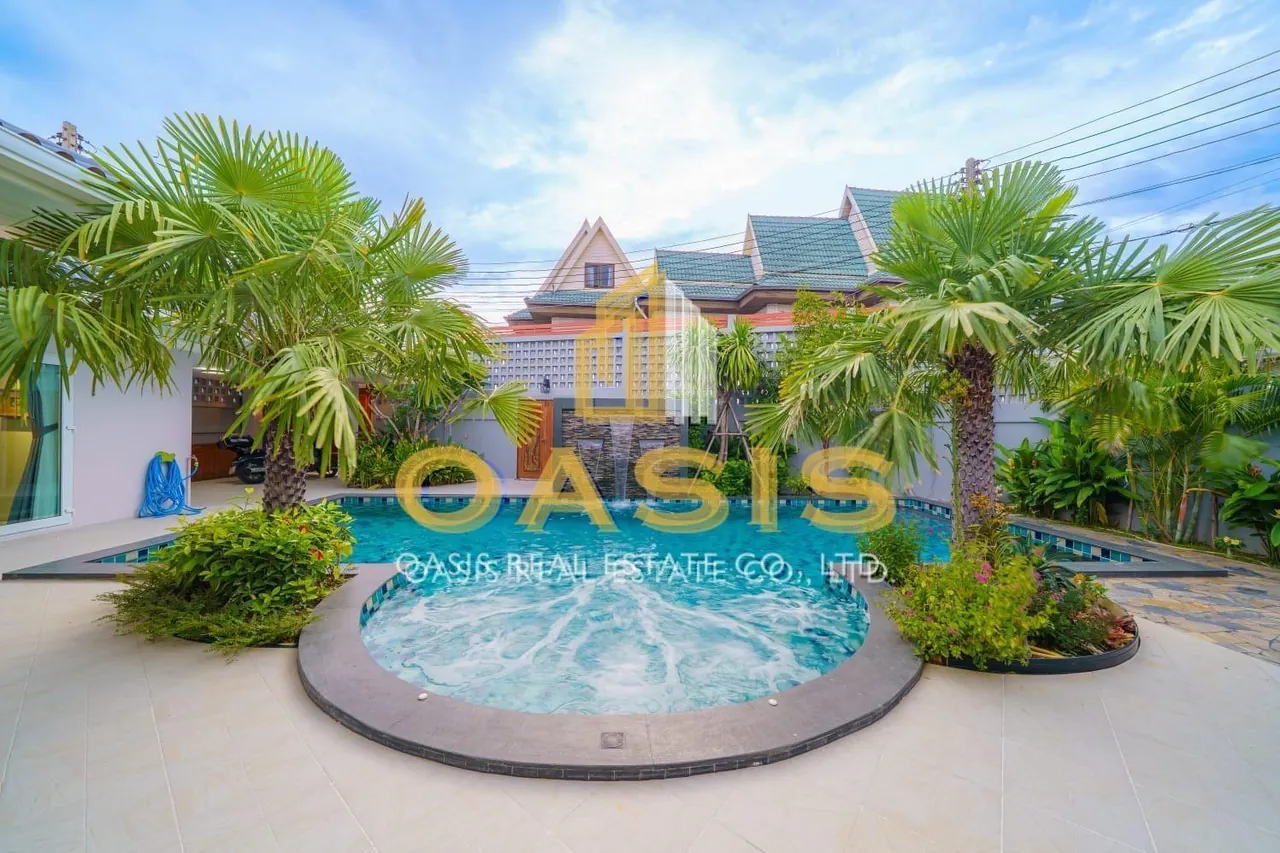 Exquisite Luxury Pool Villa for Sale Na Kluea Pattaya