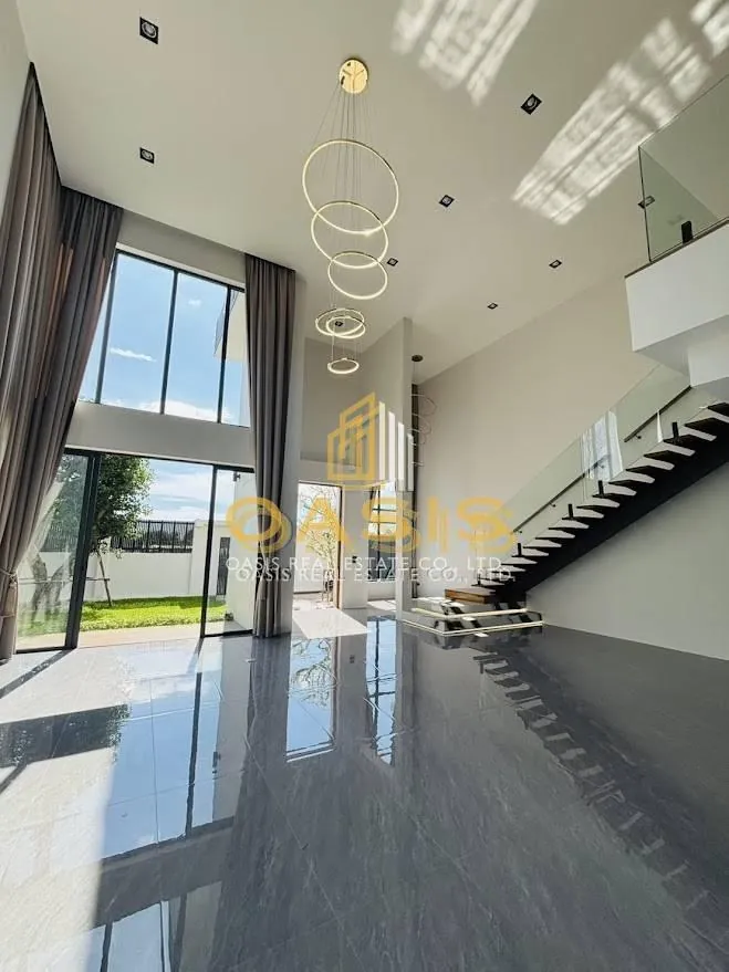 Luxury Designer Home for Sale near Mabprachan Lake