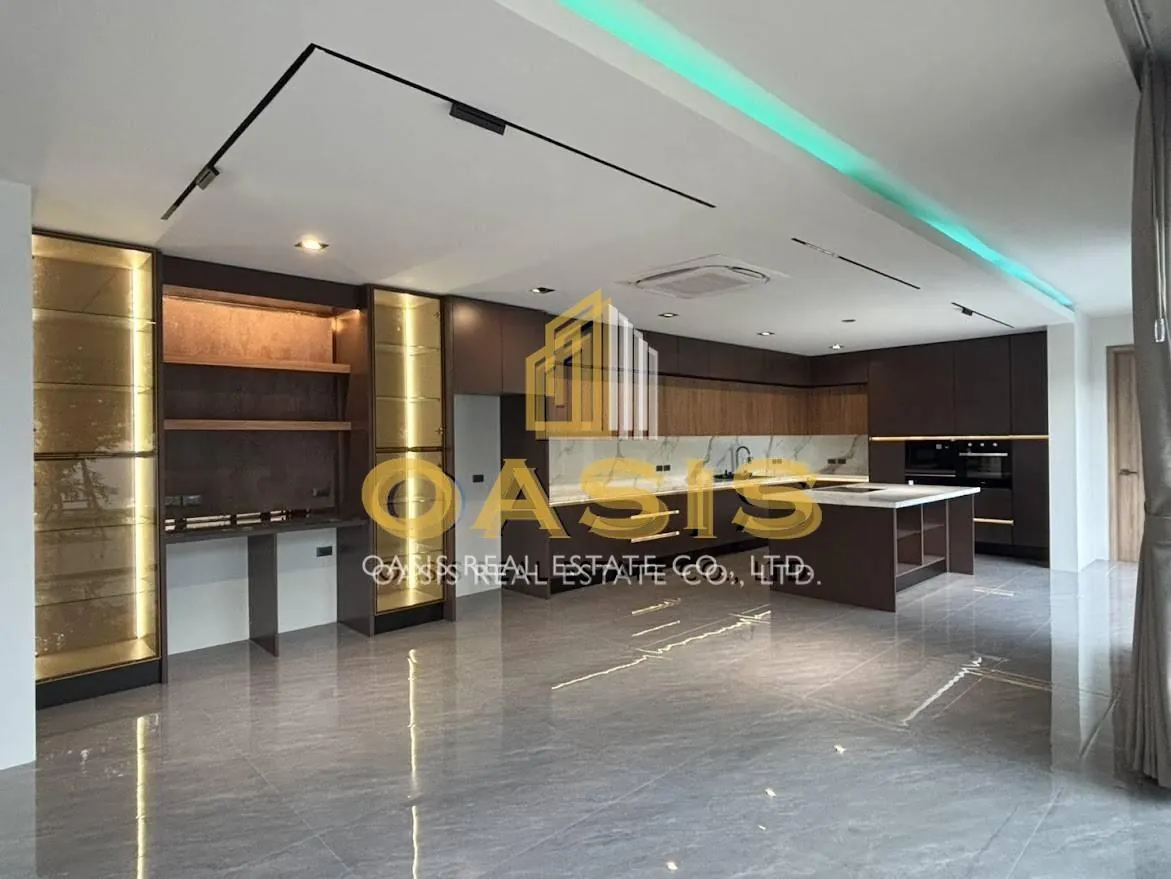 Luxury Designer Home for Sale near Mabprachan Lake