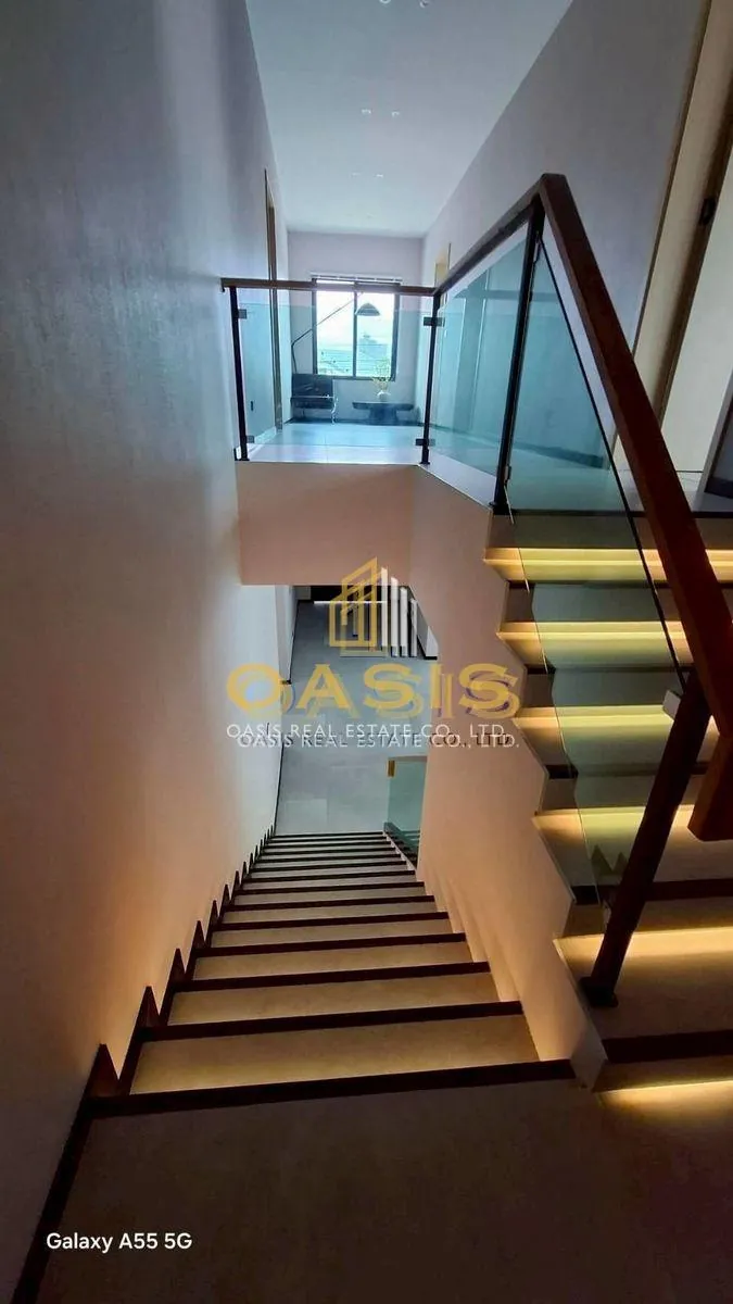 Jomtien Condotel Village Luxury Pool Villa For Sale