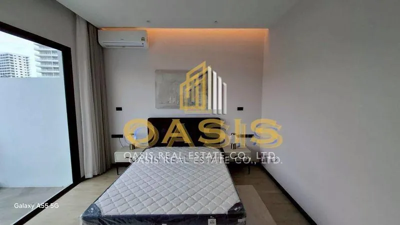 Jomtien Condotel Village Luxury Pool Villa For Sale